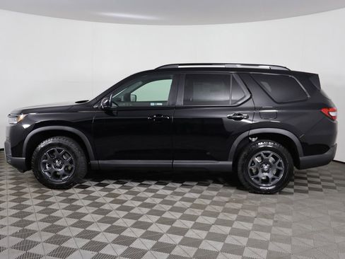 New 2026 Honda Pilot TrailSport image 8