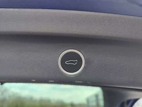 Used 2020 Tesla Model Y Performance image 32