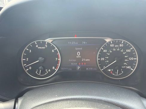Used 2024 Nissan Altima 2.5 SR FWD image 17