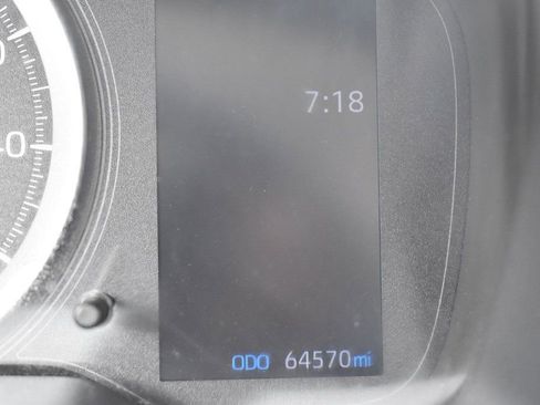 Used 2021 Toyota Corolla LE image 36