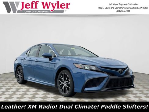 Used 2023 Toyota Camry SE image 1