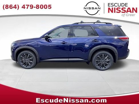 New 2026 Nissan Pathfinder SL w/ SL Premium Package image 6