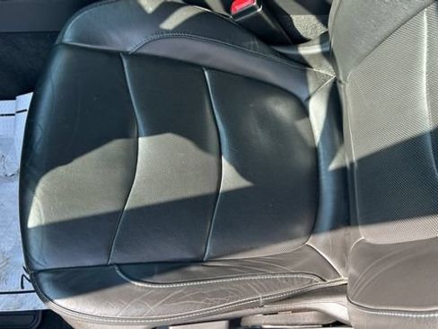 Used 2016 Chevrolet Volt Premier w/ Driver Confidence Package FWD image 17