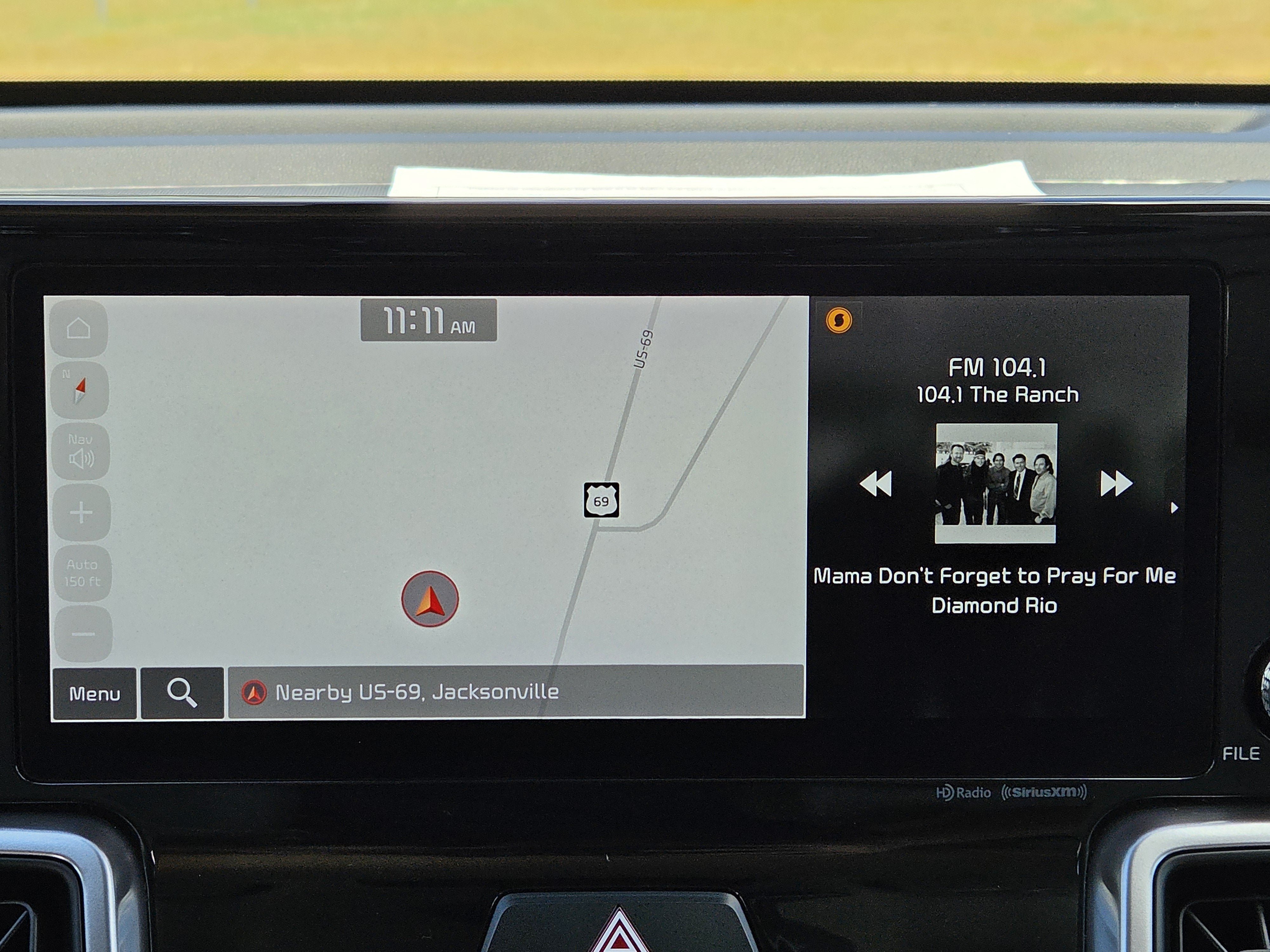 Used 2023 Kia Sorento S w/ Panoramic Sunroof Package FWD image 14