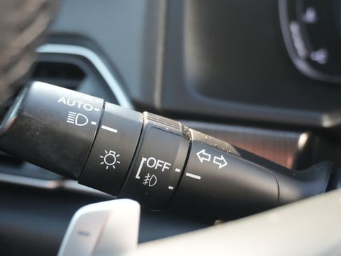 Used 2018 Honda Accord Sport image 41