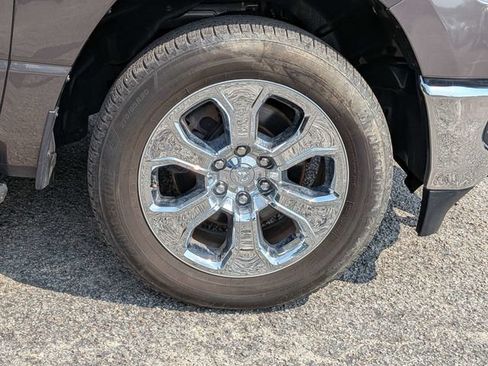 Used 2021 RAM 1500 Big Horn AWD/4WD image 11