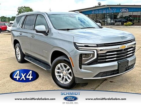 Used 2025 Chevrolet Tahoe LT AWD/4WD image 1