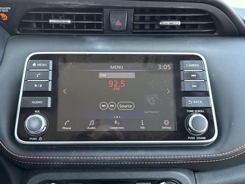 Used 2020 Nissan Kicks SR w/ SR Premium Package FWD image 16