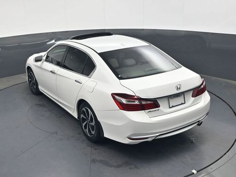 Used 2017 Honda Accord EX image 20