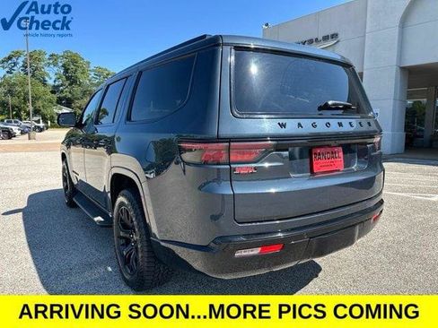 Certified 2024 Jeep Wagoneer Series II AWD/4WD image 7