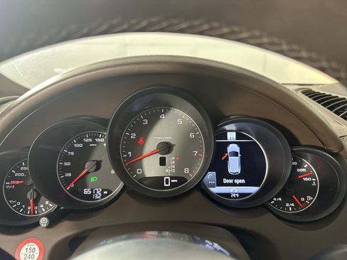 Used 2016 Porsche Cayenne S w/ Premium Plus Package image 19