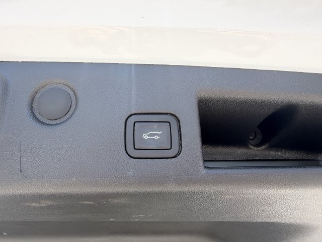 Used 2024 Chevrolet Equinox Premier FWD image 36