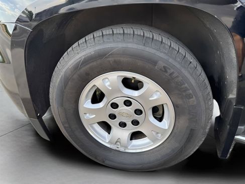 Used 2015 Chevrolet Suburban LTZ w/ Max Trailering Package image 37