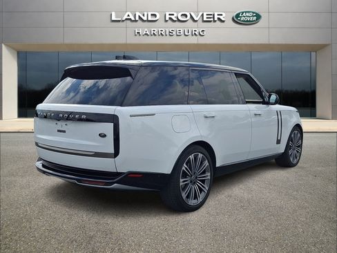 Used 2023 Land Rover Range Rover Long Wheelbase SE AWD/4WD image 4