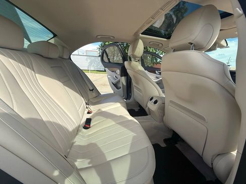Used 2018 Mercedes-Benz E 300 image 13