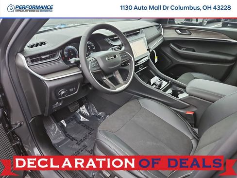 New 2026 Jeep Grand Cherokee Laredo image 18