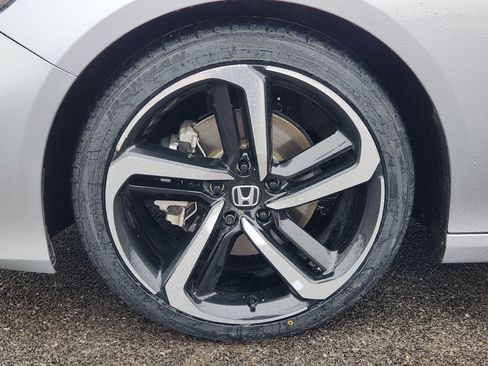 Used 2022 Honda Accord Sport image 14