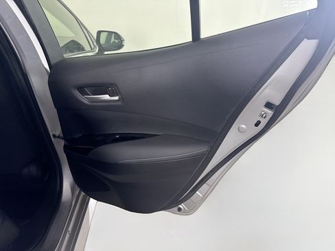 Used 2022 Toyota Corolla SE w/ SE Preferred Package FWD image 28