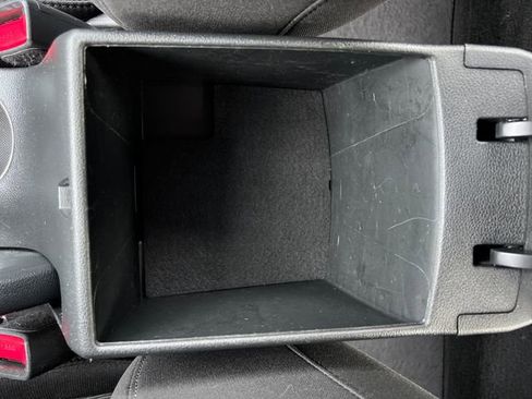 Used 2018 Hyundai Elantra SEL image 25