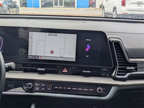 Used 2024 Kia Sportage EX image 20