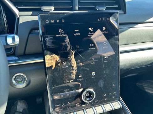 New 2026 GMC Terrain Elevation w/ Elevation Premium Package AWD/4WD image 25