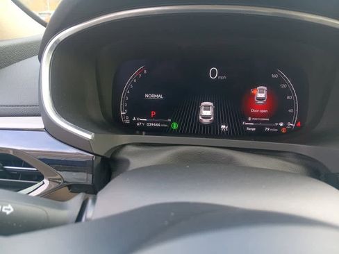 Used 2023 Acura MDX SH-AWD image 12