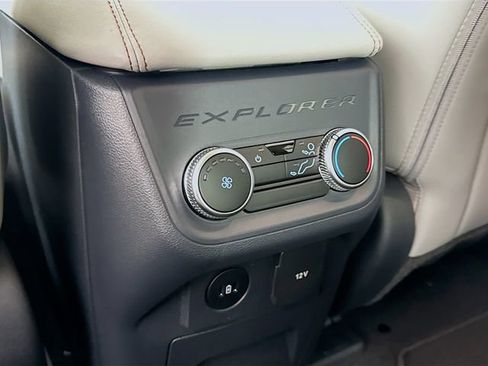 New 2026 Ford Explorer Active w/ Active Comfort Package image 24