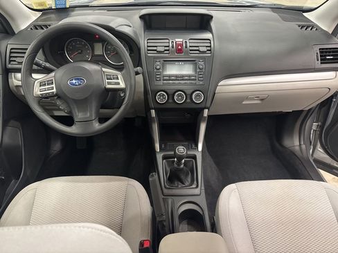 Used 2015 Subaru Forester 2.5i Premium AWD/4WD image 6