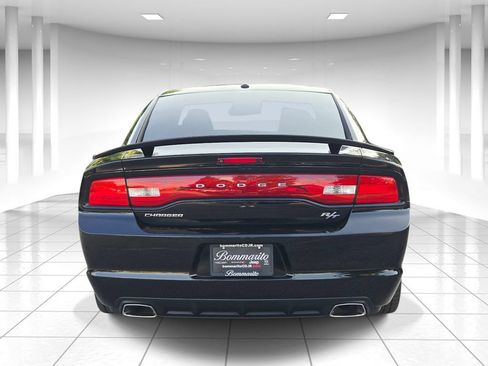 Used 2013 Dodge Charger R/T w/ Blacktop Pkg RWD image 4