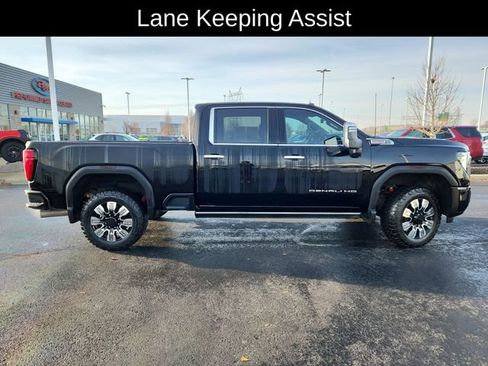 Used 2024 GMC Sierra 2500 Denali w/ Denali Reserve Package image 10