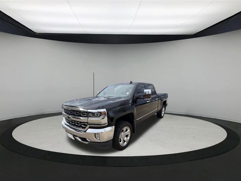 Used 2018 Chevrolet Silverado 1500 LTZ w/ LTZ Plus Package AWD/4WD image 3