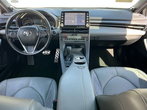 Used 2019 Toyota Avalon Touring w/ Advanced Safety Package image 13