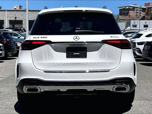 Used 2026 Mercedes-Benz GLE 450 4MATIC image 3