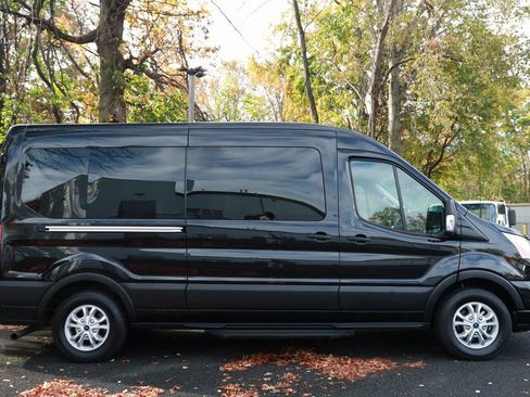 Used 2023 Ford Transit 350 XLT image 8