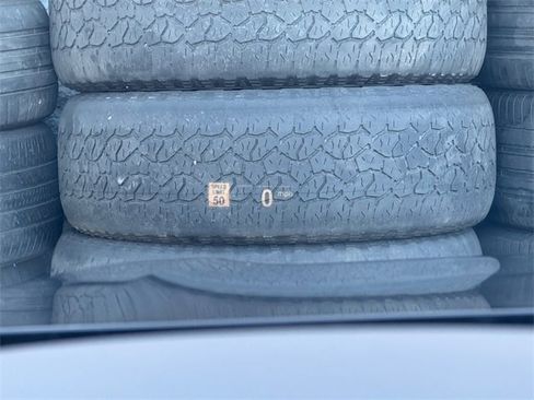 Used 2022 BMW 740i w/ M Sport Package image 25