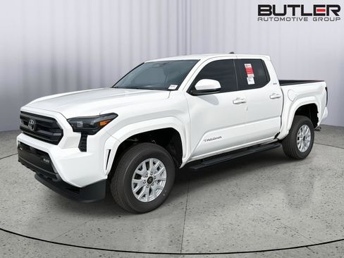 New 2026 Toyota Tacoma SR5 RWD image 1