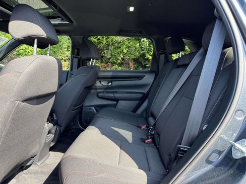 Used 2025 Honda CR-V Sport image 10