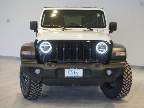 Used 2020 Jeep Wrangler Unlimited Sport image 5