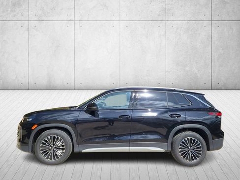 New 2026 Volkswagen Tiguan S image 2