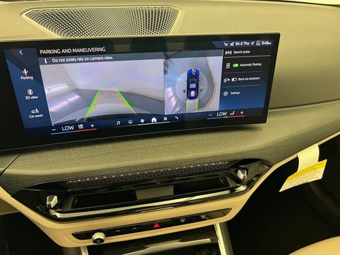 Used 2026 BMW 330i xDrive Sedan w/ Premium Package AWD/4WD image 30