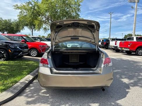 Used 2010 Honda Accord LX image 17