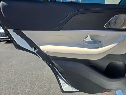 New 2026 Mercedes-Benz GLE 53 AMG 4MATIC Coupe image 18