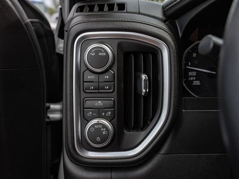 Used 2020 GMC Sierra 1500 SLE w/ X31 Off-Road Package AWD/4WD image 21