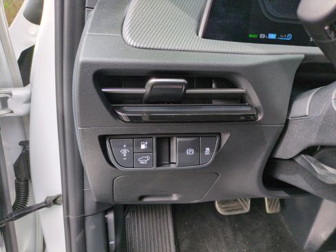 Used 2023 Kia EV6 GT-Line w/ GT-Line Suede Seat Package image 16