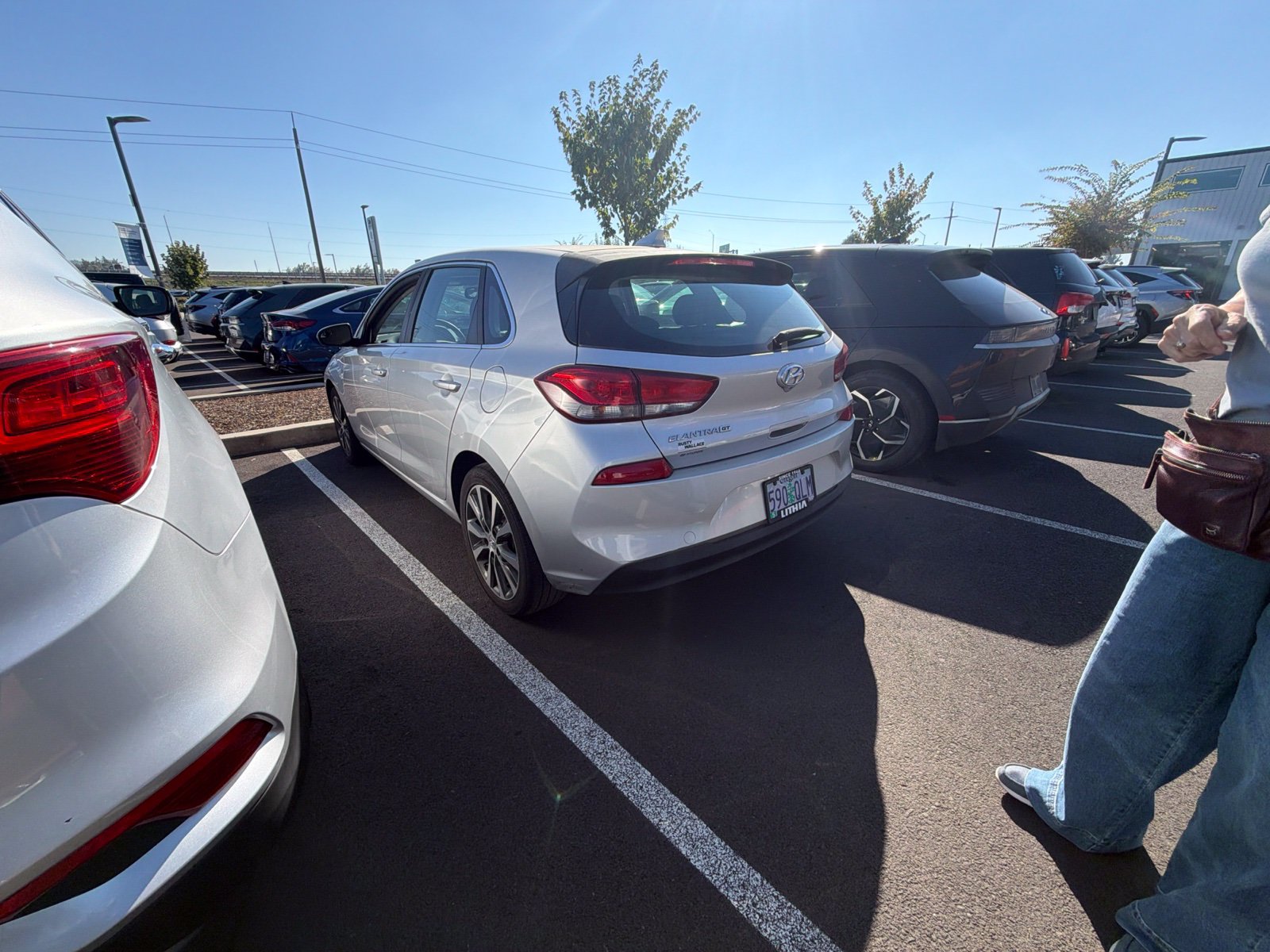 Used 2018 Hyundai Elantra GT FWD image 7