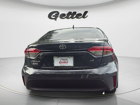 Used 2025 Toyota Corolla LE FWD image 6