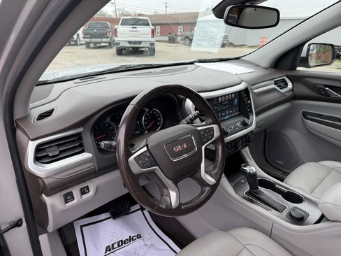 Used 2019 GMC Acadia SLT w/ LPO, Floor Liner Package image 13