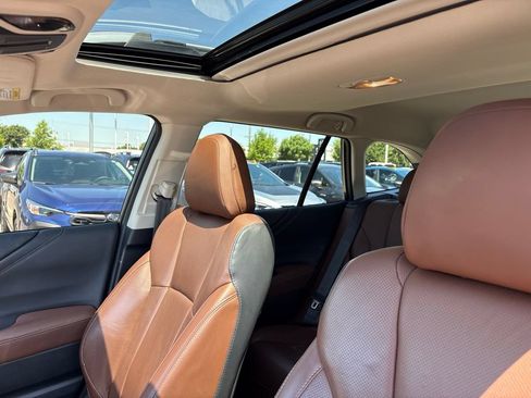 Used 2022 Subaru Outback Touring XT AWD/4WD image 5