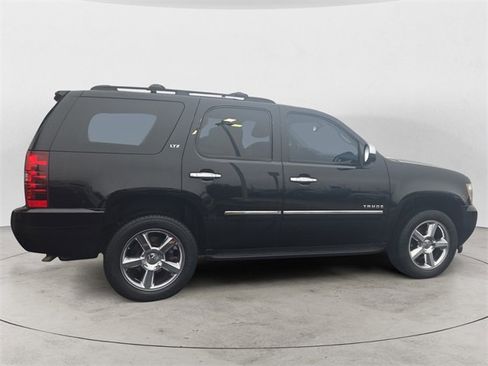 Used 2014 Chevrolet Tahoe LTZ image 6