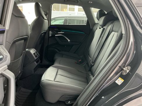 Used 2025 Audi Q5 Premium Plus w/ Premium Plus AWD/4WD image 33